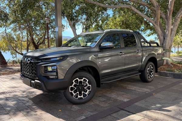 2026 JAC T9